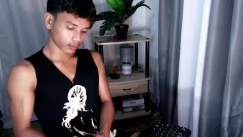 Snapshot of 1sweetloverxx chatting on 07-15-26, 05:51 1sweetloverxx online show from 07-15-26, 05:51