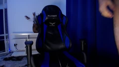 Snapshot of 1tommy9 chatting on 02-02-25, 10:13 Tommy online show from 02-02-25, 10:13