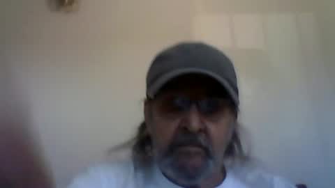 1valentine online show from 10-29-25, 04:42