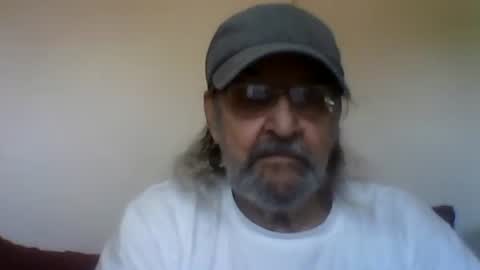 1valentine online show from 10-31-25, 07:04