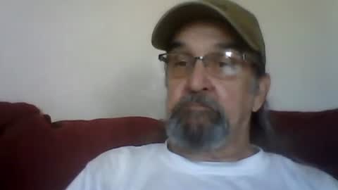 Snapshot of 1valentine chatting on 05-19-26, 04:24 1valentine online show from 05-19-26, 04:24