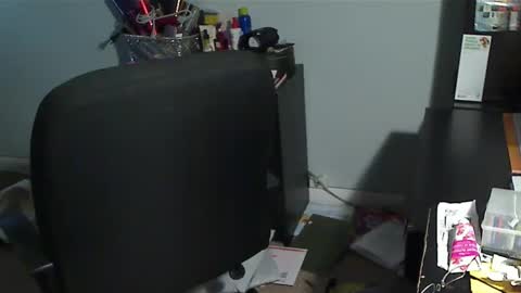 Susan online show from 12-05-25, 04:21