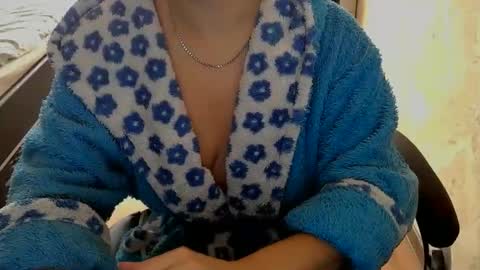 1your_hot_girls online show from 02-09-25, 11:47