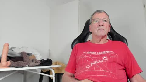 Henk online show from 12-13-24, 05:10