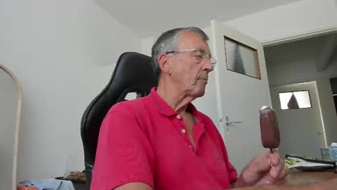 Henk online show from 06-24-26, 12:37