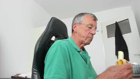 Henk online show from 07-05-26, 02:02