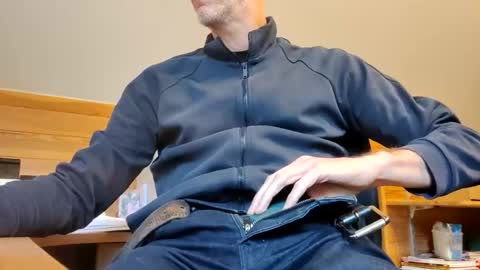 22_acacia_avenue online show from 12-16-25, 09:58