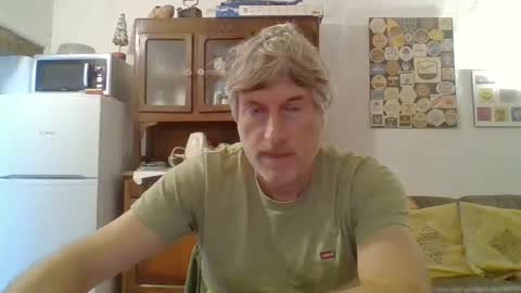 22esserre online show from 10-20-25, 11:43