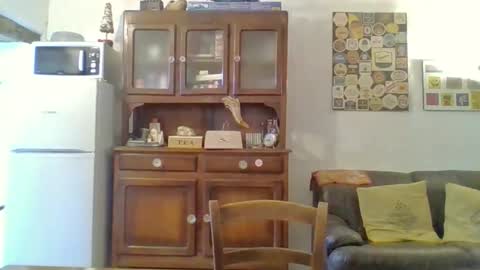 22esserre online show from 04-08-26, 11:32