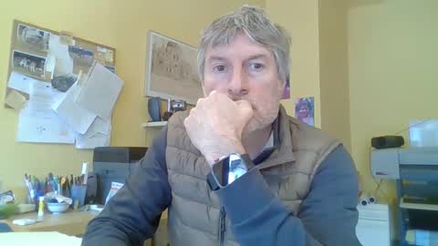 22esserre online show from 05-14-26, 01:07