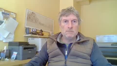 22esserre online show from 05-18-26, 02:56