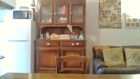 22esserre online show from 06-10-26, 11:20