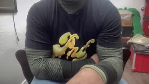 Snapshot of 2addictivelyhorny chatting on 01-19-25, 04:36 Jake n Judy online show from 01-19-25, 04:36