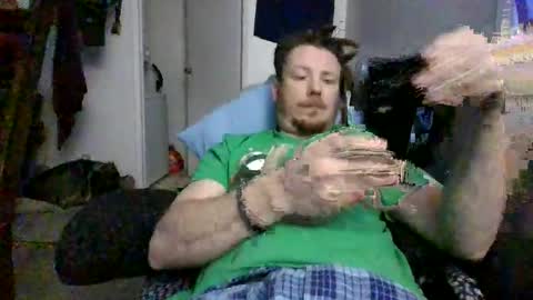 2ballsagna online show from 12-17-25, 07:42