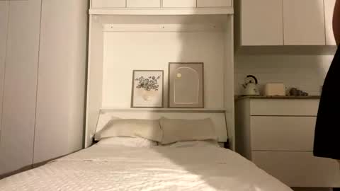Snapshot of 2littlefox chatting on 03-17-26, 03:00 2littlefox online show from 03-17-26, 03:00
