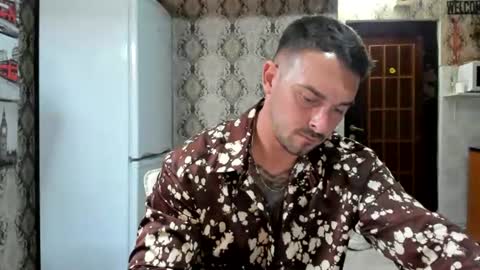 2sexymuscles online show from 06-16-26, 07:49