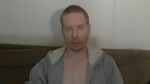 2small4you83 online show from 02-12-26, 11:22