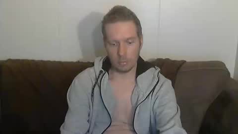 2small4you83 online show from 03-20-26, 10:14