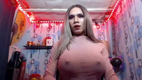 Julia G online show from 06-20-26, 08:06