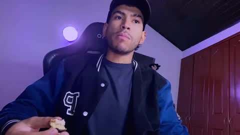 E V I L online show from 01-06-26, 09:50