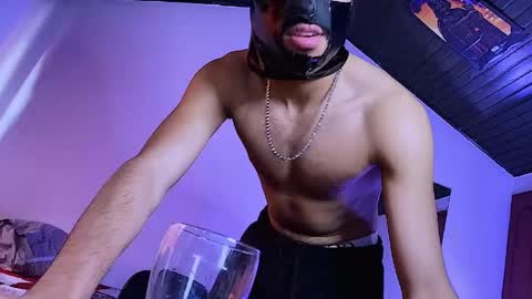 E V I L online show from 05-09-26, 09:20