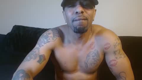 Snapshot of 420flyguy chatting on 12-07-24, 09:39 420flyguy online show from 12-07-24, 09:39