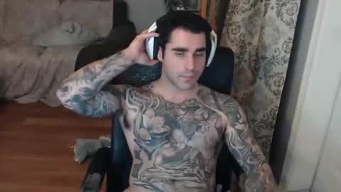 Snapshot of 420randomguy chatting on 11-23-25, 11:04 Anomander Rake online show from 11-23-25, 11:04