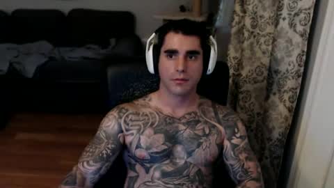 Snapshot of 420randomguy chatting on 06-27-26, 11:32 Anomander Rake online show from 06-27-26, 11:32