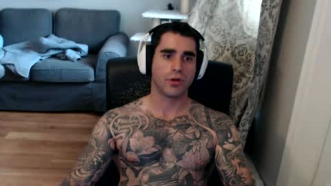 Snapshot of 420randomguy chatting on 06-28-26, 08:37 Anomander Rake online show from 06-28-26, 08:37