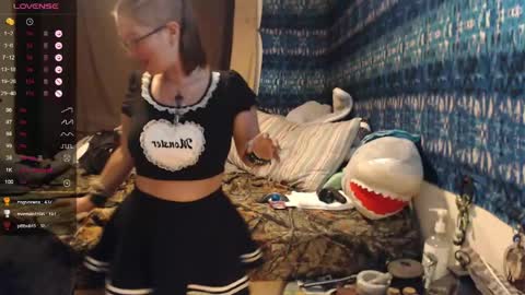420stonerchick online show from 05-22-26, 01:28