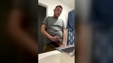 Snapshot of 4doors4morehores chatting on 02-21-26, 11:44 4doors4morehores online show from 02-21-26, 11:44