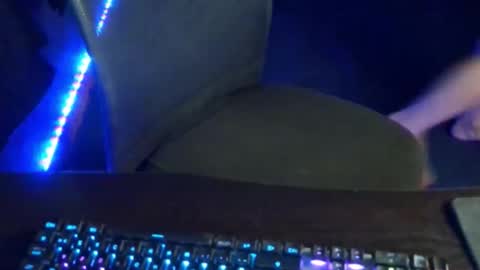 Ixela online show from 03-11-26, 11:49