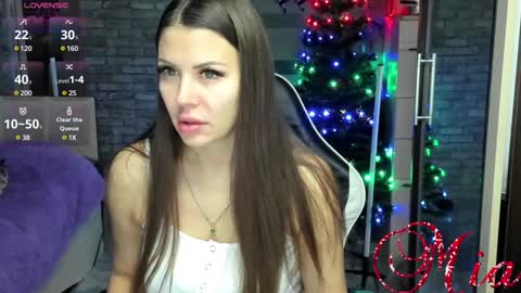 Snapshot of 666mia666 chatting on 12-12-24, 04:37 Mia my pvt is open and lovense is active online show from 12-12-24, 04:37