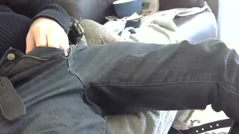 Snapshot of 66bear chatting on 02-14-25, 07:33 66bear online show from 02-14-25, 07:33