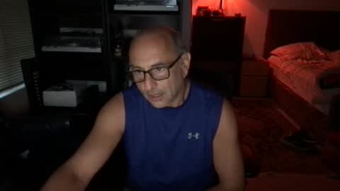daddy vegas  for single women and couples here online show from 05-10-26, 12:54