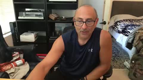 daddy vegas  for single women and couples here online show from 05-30-26, 08:50
