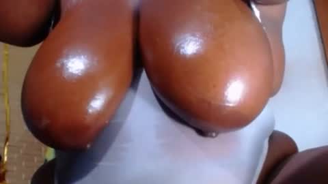 Snapshot of 69onebigkiss chatting on 04-25-26, 05:10 kendra1811 is my X networks I HOPE YOU FOLLOW ME THANKS online show from 04-25-26, 05:10