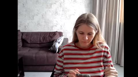 Snapshot of 69riley_reid69 chatting on 04-30-26, 07:04 69Riley Reid69 online show from 04-30-26, 07:04