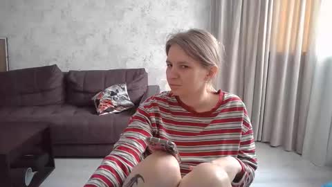 Snapshot of 69riley_reid69 chatting on 06-04-26, 07:03 69Riley Reid69 online show from 06-04-26, 07:03