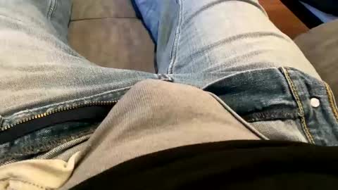 6inchboytoy online show from 01-21-25, 12:18