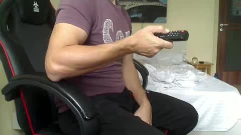 Snapshot of 77777_20225 chatting on 10-12-25, 12:59 77777 bigmax online show from 10-12-25, 12:59