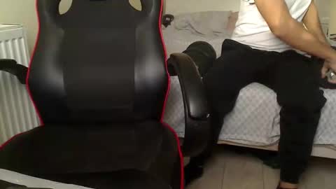 Snapshot of 77777_20225 chatting on 10-26-25, 01:39 77777 bigmax online show from 10-26-25, 01:39