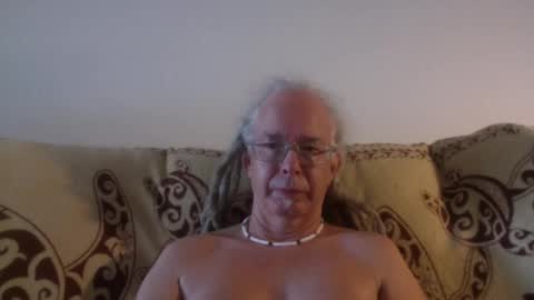 Snapshot of 808dred chatting on 03-06-25, 08:48 808dred online show from 03-06-25, 08:48