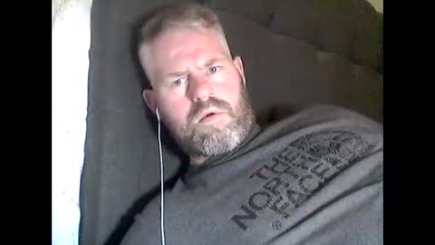 81jonnyx online show from 12-22-25, 04:15