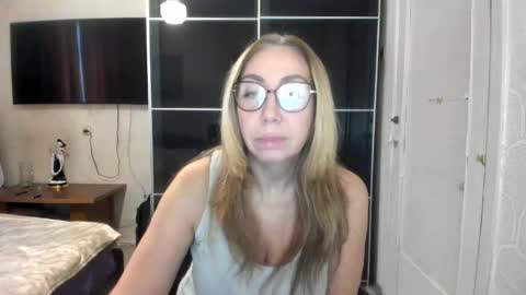 8ciara online show from 01-14-26, 07:47