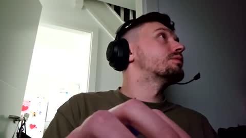 Snapshot of 8inchdude93 chatting on 10-06-25, 10:34 8inchdude93 online show from 10-06-25, 10:34