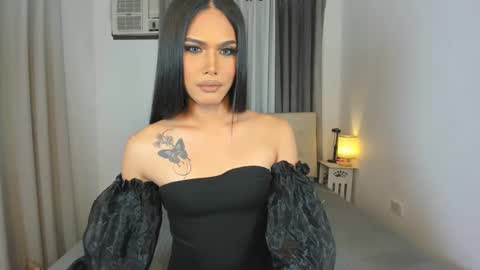 Kendalicious online show from 12-21-24, 03:09