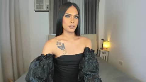 Kendalicious online show from 12-21-24, 06:23