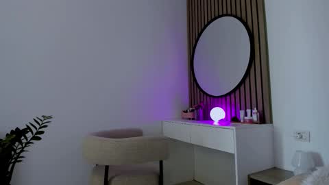 8selene online show from 03-04-26, 10:21