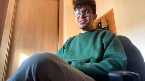 Snapshot of 96charles chatting on 02-04-25, 10:00 Charles96 online show from 02-04-25, 10:00